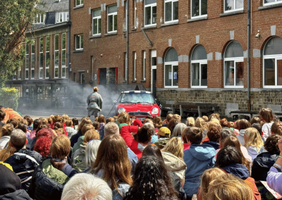 307