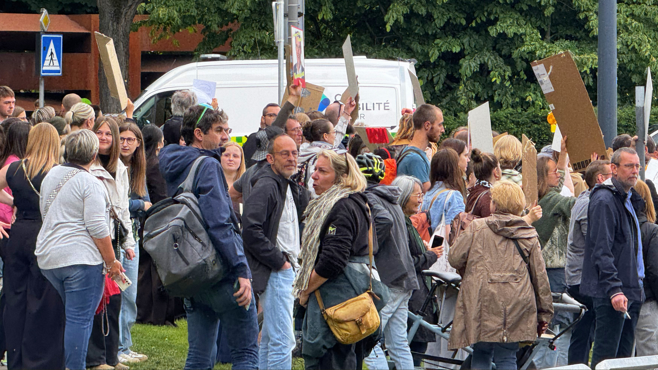 Namur : les étudiants prennent la rue 11 343