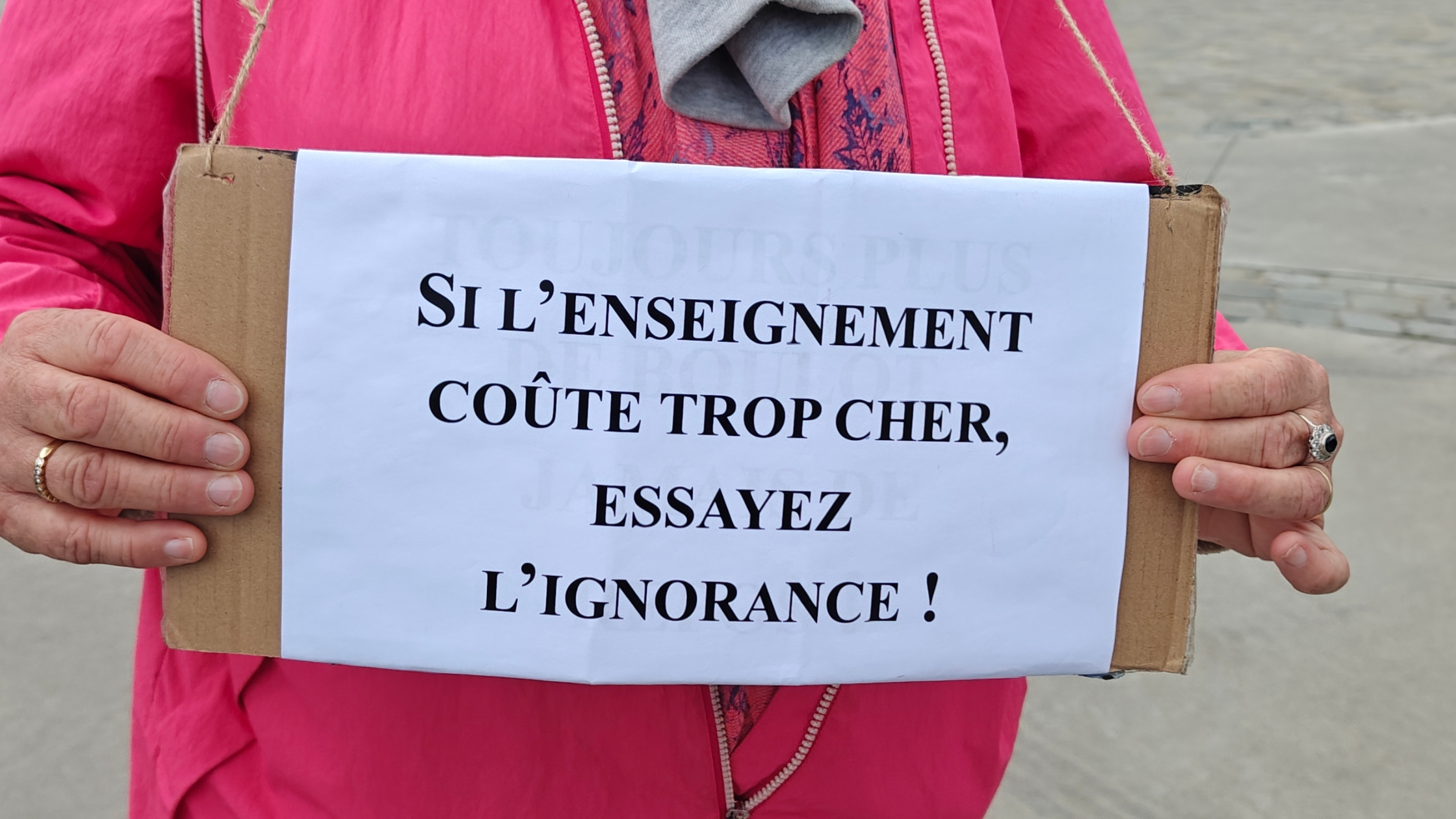 Namur : les étudiants prennent la rue 12 344